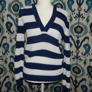 Super cute sweater shirt!